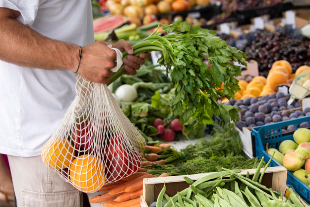 GLI ITALIANI E IL CONSUMO